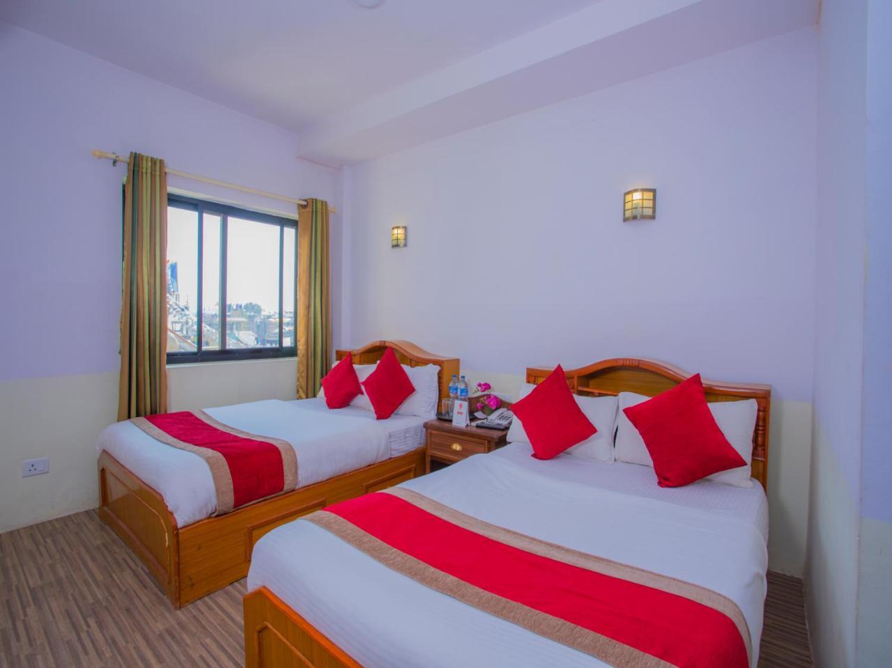 Oyo 255 White Zambala Hotel カトマンズ エクステリア 写真