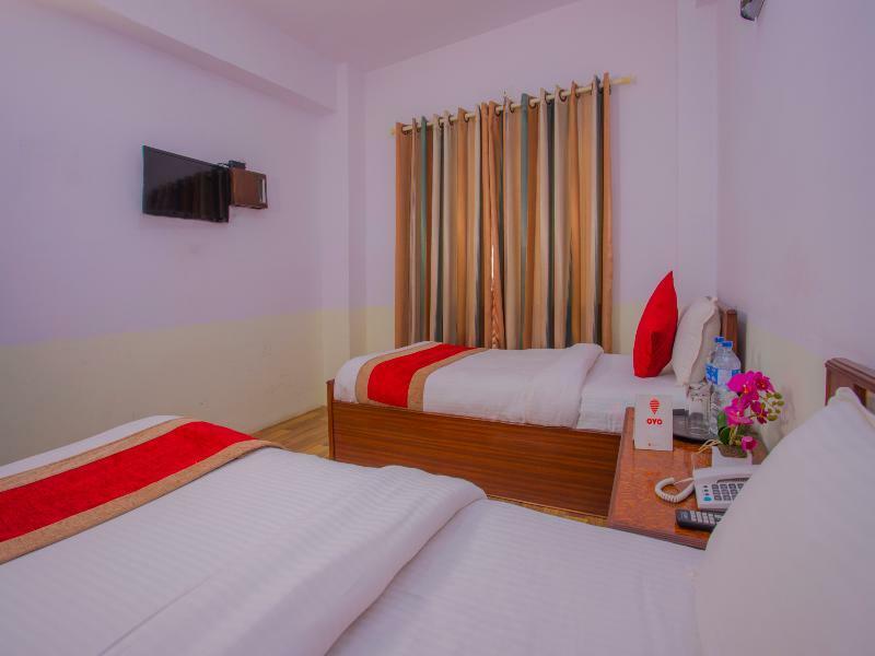 Oyo 255 White Zambala Hotel カトマンズ エクステリア 写真