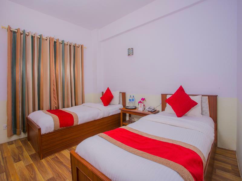 Oyo 255 White Zambala Hotel カトマンズ エクステリア 写真